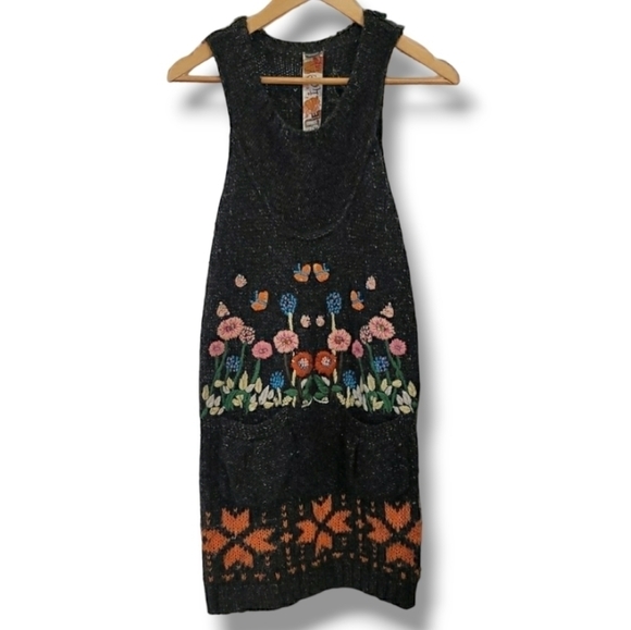 Desigual Black Wool Blend Knit Sleeveless Mini Dress. Embroidered - Size Medium - Picture 3 of 9